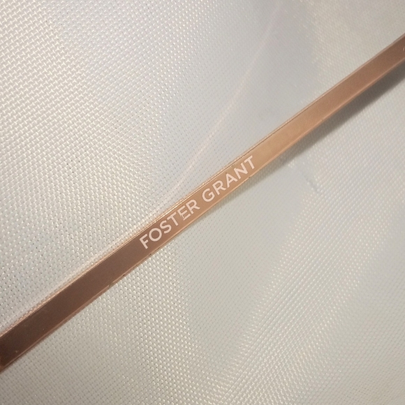 Foster Grant Sunglasses - Picture 4 of 6